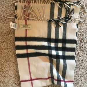 Cashmere scarf